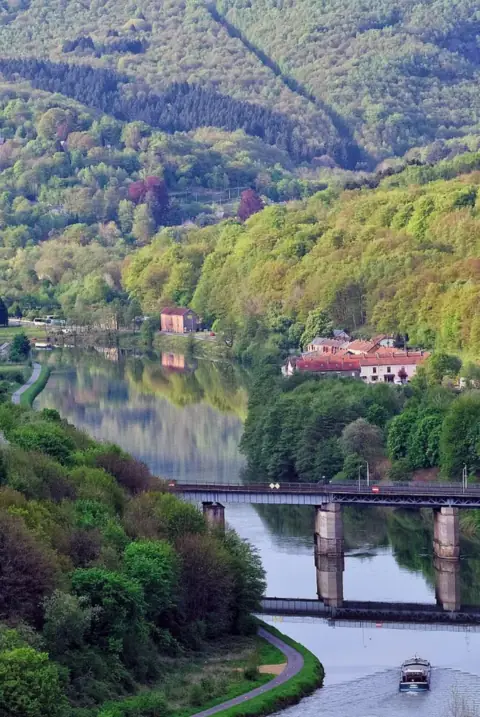 Vallée de la Meuse Monthermé
