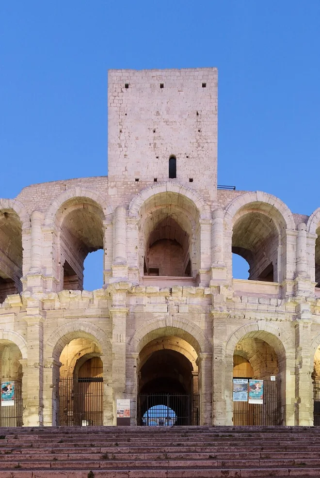 Arles arènes