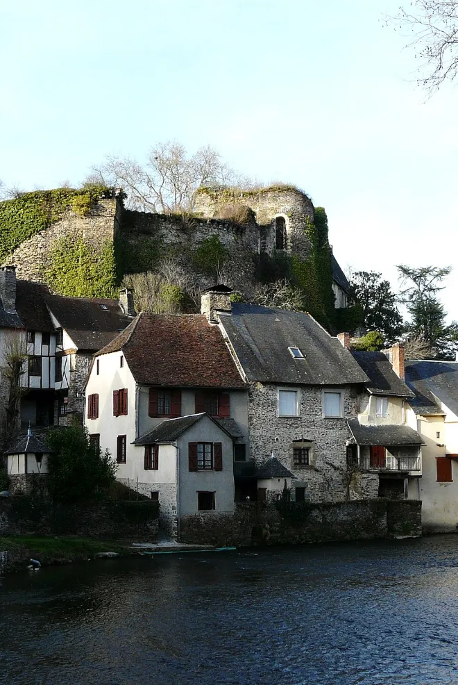 Ségur-le-Château