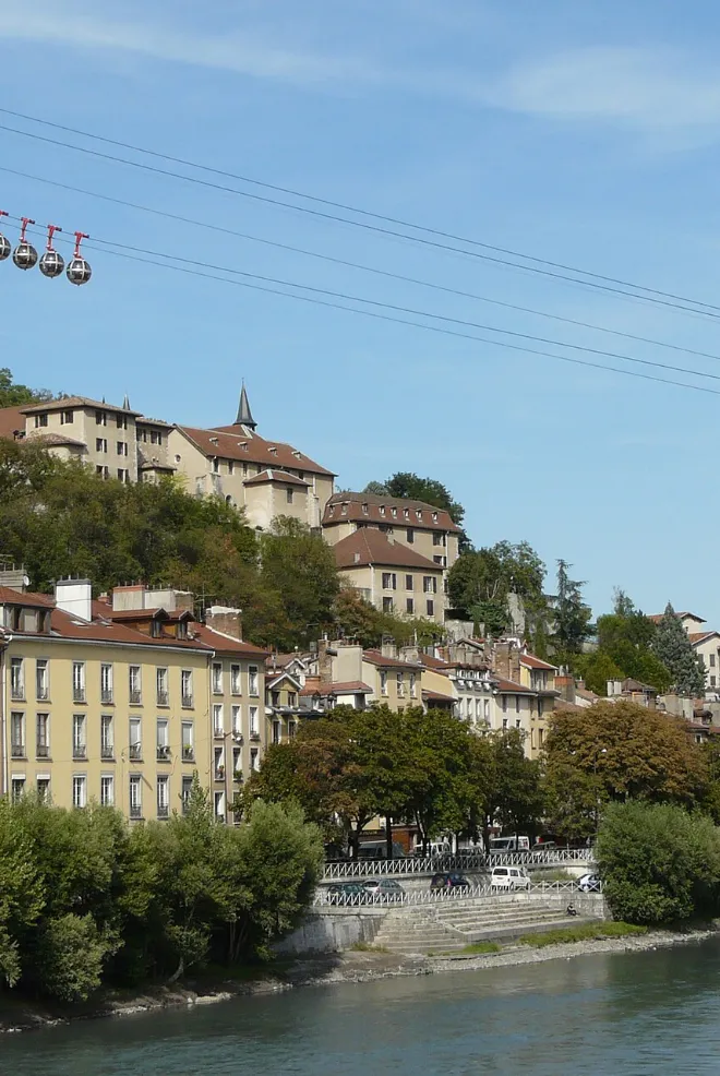 Grenoble téléphérique Bastille