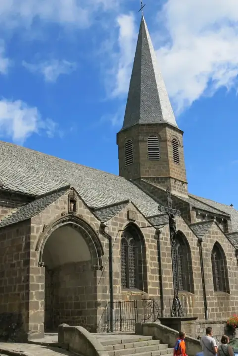 Besse-et-Saint-Anastaise